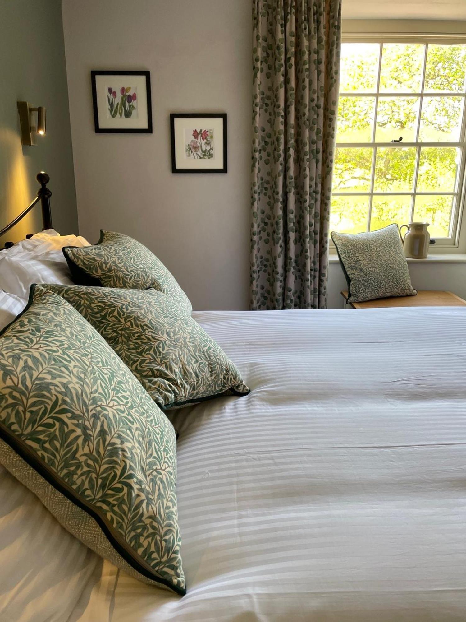 Bed and Breakfast The Tradesmans Arms Kingsbridge  Esterno foto